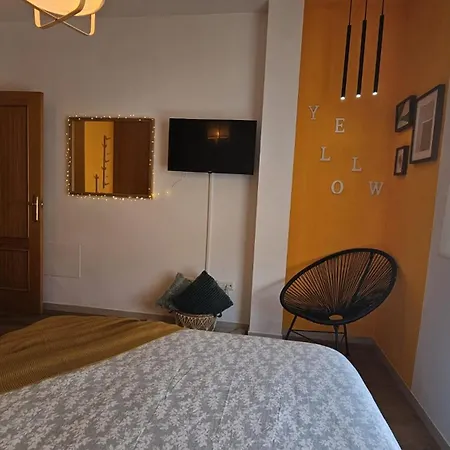 Apartment Yellow *