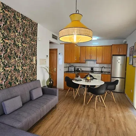 Apartment Yellow *